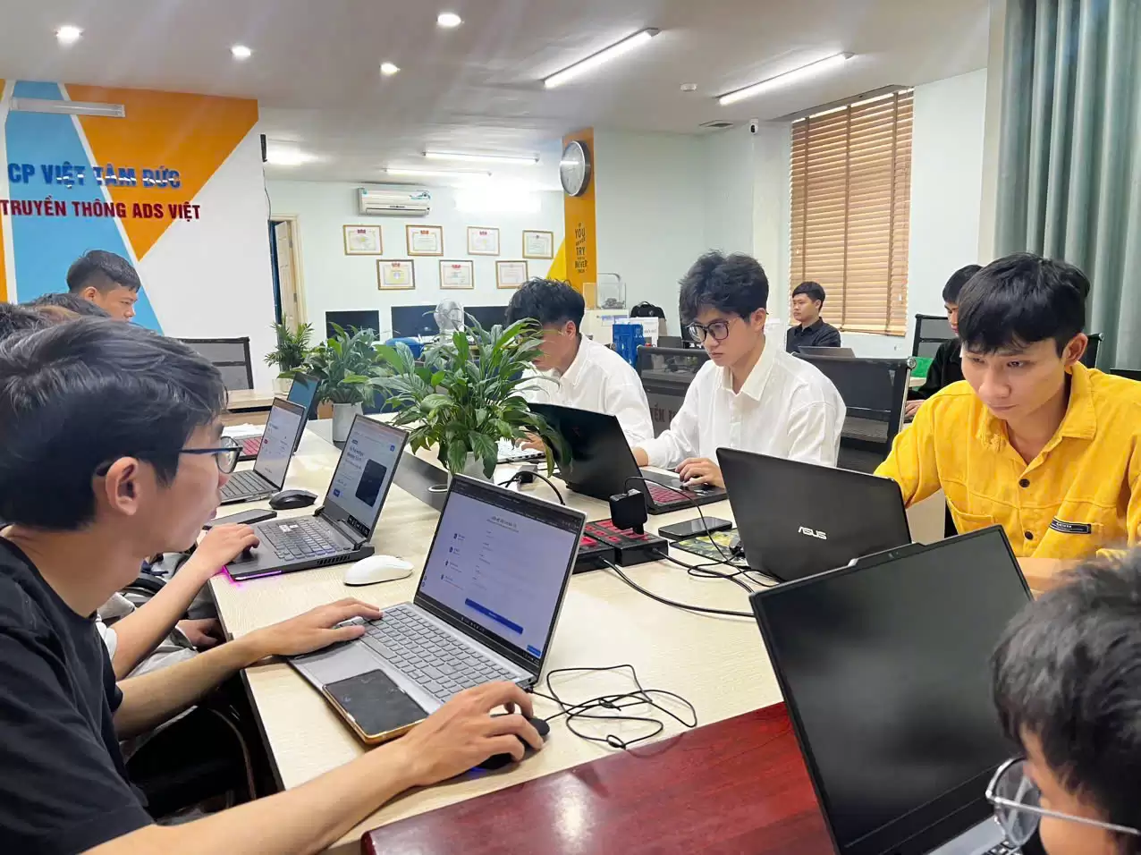 Khoá học thiết kế website tại Hà Đông – Việt Tâm Đức đào tạo thực chiến